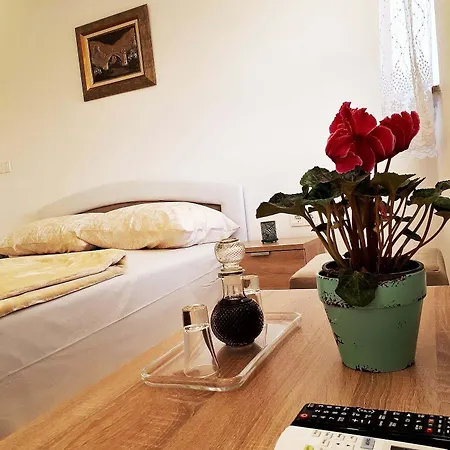 アパート Frida *