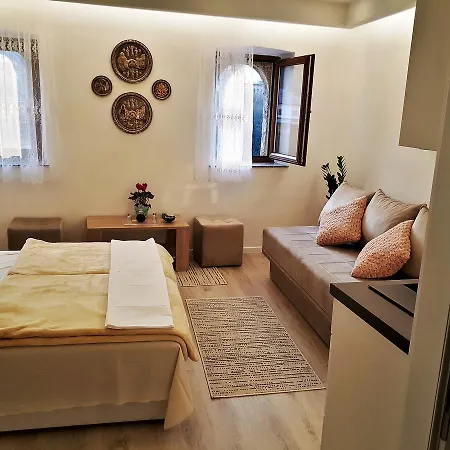 Apartment Frida *